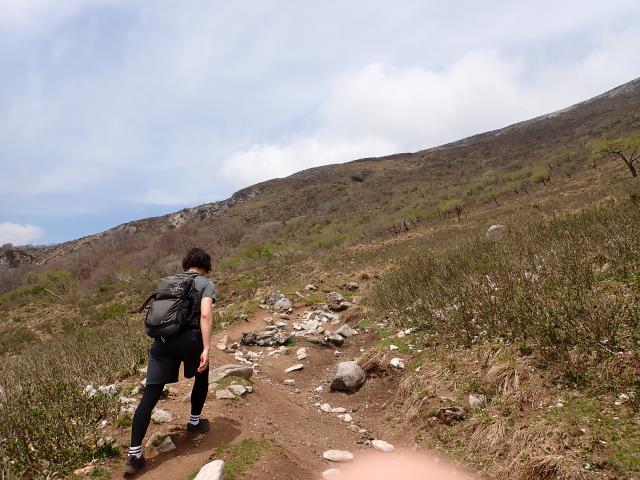 三合目登山道と友人